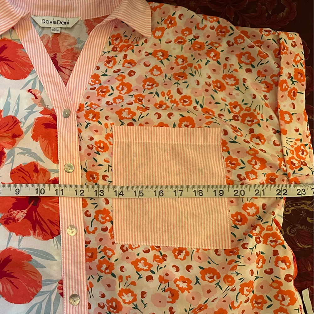DAVI & DANI Coral Red Floral Patchwork Button Front Top - Picture 10 of 11